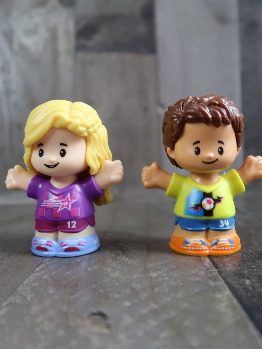 Fisher-Price Little People Toddler Soccer Sports Friends 2 Pack Boy Girl Figure